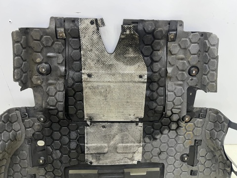 Osłona pod silnik Opel Zafira B 05-14r. płyta dolna podwozia pod silnik 13114644