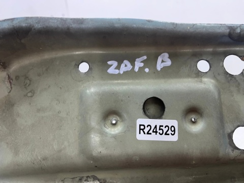 Pas przedni Opel Zafira B 05-14r. wzmocnienie górne czujnik maski mocowanie atrapy belka Z20N