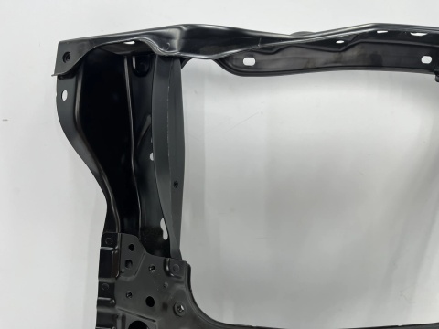 Pas przedni Toyota Hilux 15-26r. lewy przedni okular reflektora ślizg wzmocnienie 53203-KK020
