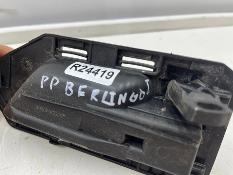 Klamka Citroen Berlingo 1 I Peugeot Partner 1 I 02-09r. prawa przednia wewnętrzna rączka
