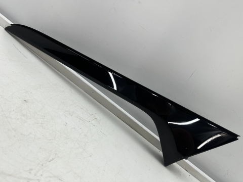 Listwa Audi A6 C8 kombi 18-25r. LEWA nakładka szyby klapy bagażnika spoiler blenda 4k9854871