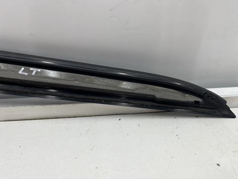 Listwa Audi A6 C8 kombi 18-25r. LEWA nakładka szyby klapy bagażnika spoiler blenda 4k9854871