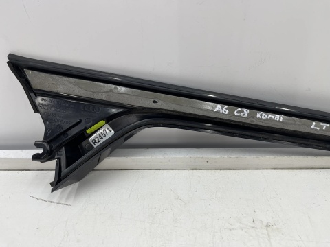 Listwa Audi A6 C8 kombi 18-25r. LEWA nakładka szyby klapy bagażnika spoiler blenda 4k9854871