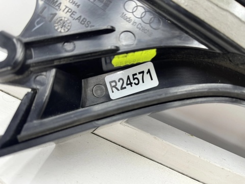 Listwa Audi A6 C8 kombi 18-25r. LEWA nakładka szyby klapy bagażnika spoiler blenda 4k9854871