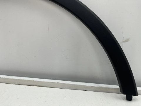 Listwa Opel Mokka A 1 12-16r. prawy przedni rant nadkola błotnika nakładka prawy przód nowy orginalny 95275449