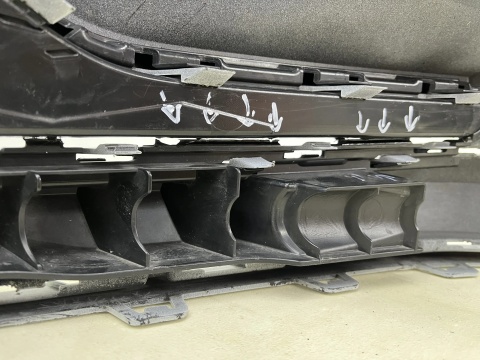 Zderzak przedni VW Touran R-Line 3 III 15r.- przód PDC spryski 5TA807221M