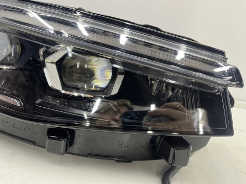 Lampa reflektor VW Passat B9 23r.- Prawa przednia FULL LED 3j1941036 Matrix IQ.Lighting prawy przód