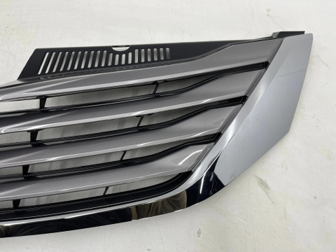 Atrapa Toyota Sienna 3 III XL30 10-20r. NOWY oryginalny grill przednia maskownica zderzaka 53101-08040