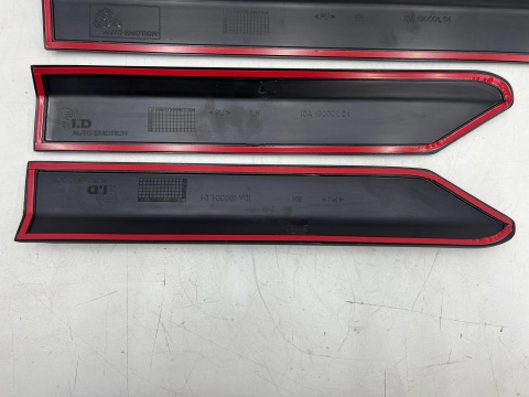 Listwa Suzuki Ignis 3 III 16r.- 5Drzwi KOMPLET listew na drzwi dodatkowe ochronne