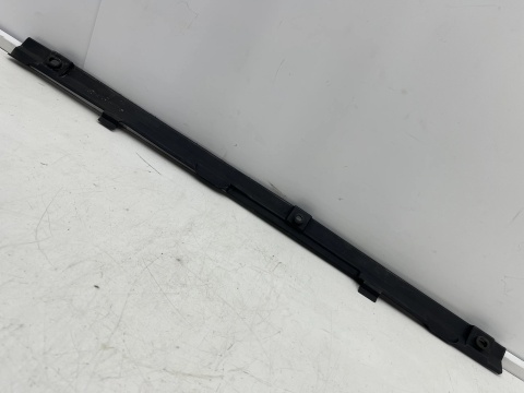 Listwa zderzaka Ford C-Max Mk2 Focus Mk3 10-19r. przód listwa dolna pod zderzak osłona AM51-R001A06-BA