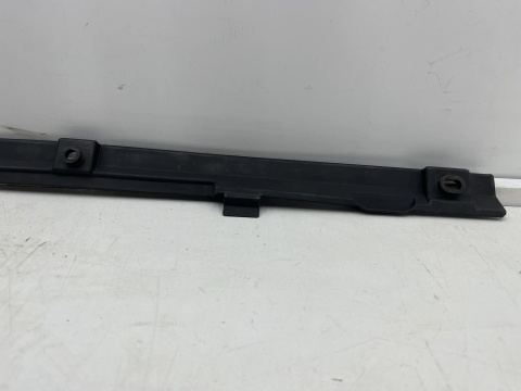 Listwa zderzaka Ford C-Max Mk2 Focus Mk3 10-19r. przód listwa dolna pod zderzak osłona AM51-R001A06-BA