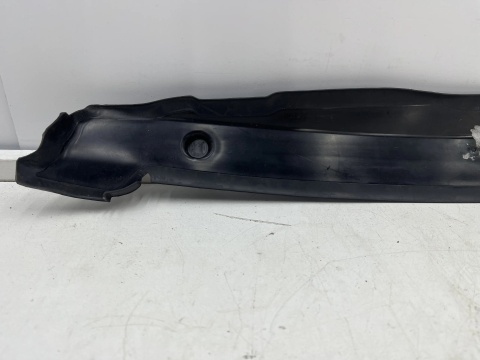 Osłona błotnika VW Polo 6 VI 17r.- PRAWE wygłuszenie błotnika nowe orginalne 2g0821112a