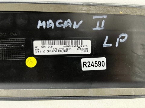 Listwa Porsche Macan II 95c 24r.- lewa przednia dolna nakładka drzwi lewy przód 95c837899h