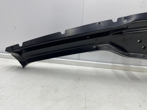 Poszycie Suzuki Vitara I 88-97r. 3Drzwi NOWY prawy tylny słupek bagażnika mocowania klapy drzwi wzmocnienie ćwiartka 64310-61a01