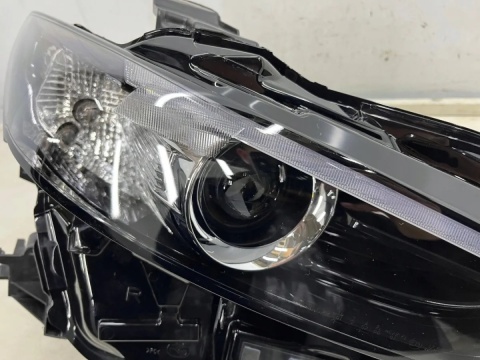 Lampa reflektor Mazda 3 IV BP 19r.- PRAWA przednia LED EU bcjh-51030
