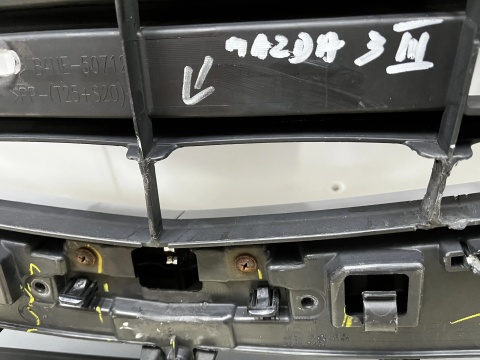 Zderzak przedni Mazda 3 III BM 17-19r. Lift przód 4XPDC B63B-50031