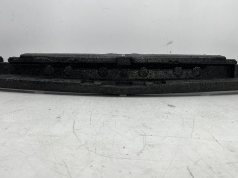 Absorber zderzaka Mercedes w204 S204 C-klasa 07-11r. przednie wzmocnienie styropian pianka przód a2048850037