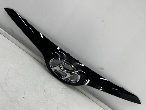 Atrapa Hyundai i30 11-17r. grill przednia maskownica zderzaka znaczek 86352a6000
