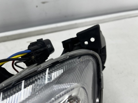 Lampa reflektor Hyundai Santa Fe 3 III 12-15r. lewy przedni halogen LED w zderzak oryginalny DRL 922012w110