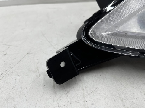 Lampa reflektor Hyundai i30 III PD 16r.- LEWY przedni halogen w zderzak oryginalny DRL 92207g4200