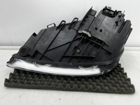 Lampa reflektor Porsche Cayenne 7L 9P Lift 07-10r. prawa przednia XENON EU KSENON oryginalna EUROPA prawy przód 7l5941032k