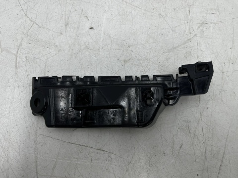 Ślizg Suzuki Splash 08-14r. NOWE prawe przednie mocowanie zderzaka wspornik 71731-51k00
