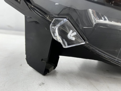 Lampa reflektor Citroen Jumpy SpaceTourer Scudo Ulysse Vivaro C Zafira Life 16-23r. prawa przednia Europa H1 H7 oryginał
