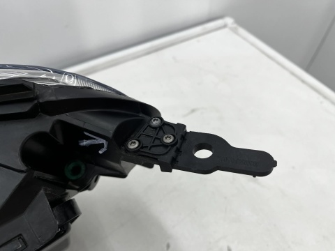 Lampa reflektor Citroen Jumpy SpaceTourer Scudo Ulysse Vivaro C Zafira Life 16-23r. prawa przednia Europa H1 H7 oryginał