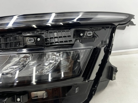 Lampa reflektor Nissan Qashqai III J12 21-24r lewa przednia Europa LED 4+5 9pin oryginał hcr01102a00 100-8d02g