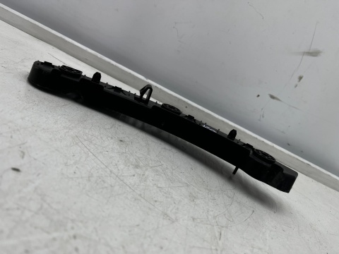 Ślizg Citroen C4 3 III 20r.- prawe przednie mocowanie uchwyt zderzaka 9830712980