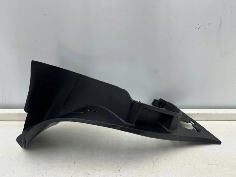 Listwa BMW F22 F23 F87 13-21r. prawa tylna nakładka maskownica lampy