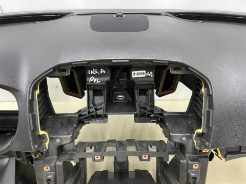 Deska rozdzielcza Opel Insignia A 08-13r. konsola poduszki powietrzne pasy