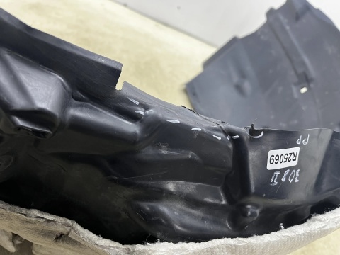 Nadkole Peugeot 208 2 II 19r.- prawe przednie ORYGINALNE prawy przód 9823309080