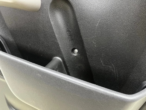 Tapicerka Renault Master 3 III Movano B 10-24r. prawy przedni boczek drzwi pasażera prawy przód