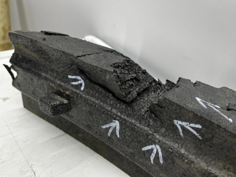 Absorber zderzaka Skoda Enyaq iV 20r.- przednie wzmocnienie styropian pianka przód 5la807248
