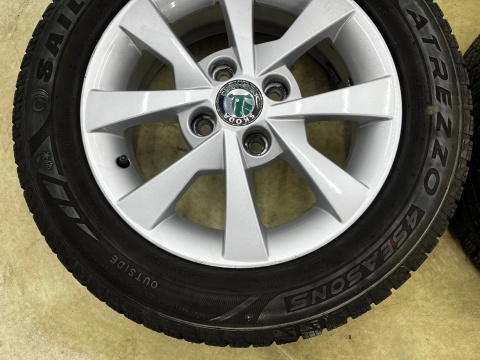 Felgi aluminiowe VW up! Skoda Citigo Seat Mii 5jx14 ET35 4x100 felgi r14 cali KOMPLET opony wielosezonowe 175/65/14