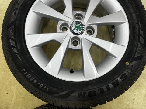 Felgi aluminiowe VW up! Skoda Citigo Seat Mii 5jx14 ET35 4x100 felgi r14 cali KOMPLET opony wielosezonowe 175/65/14