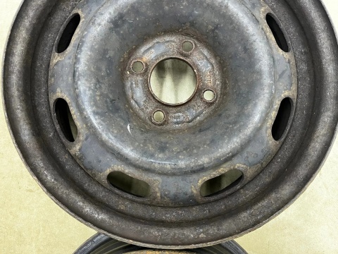 Felgi stalowe Citroen C2 C3 C4 Peugeot 1007 206 307 02-10r. felgi r15 cali 6jx15 ET27 4x108 Komplet