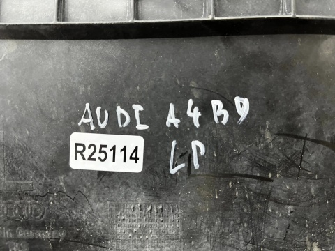Nadkole Audi A4 B9 lift 19-24r. lewe przednie ORYGINALNE nakładka na nadkole lewy przód 8w0 853 887