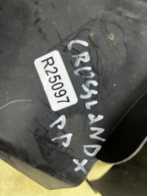 Nadkole Opel Crossland X 17-24r. prawe przednie ORYGINALNE prawy przód 39123515