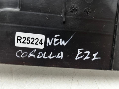 Osłona chłodnicy Toyota Corolla XII E21 Suzuki Swace 18r.- NOWA dolna kierownica powietrza pasa przedniego wlot 16592-0t110