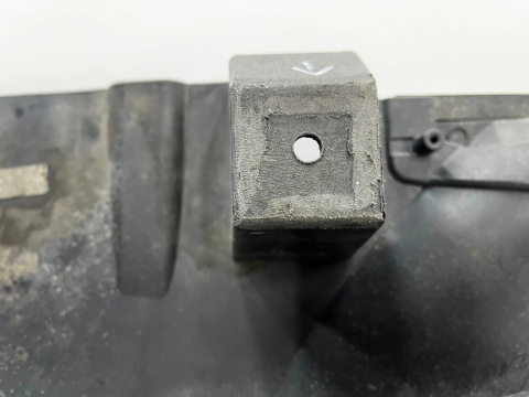 Osłona pod zderzak Citroen C4 III 20r.- przednia płyta dolna podwozia pod silnik 9834979980