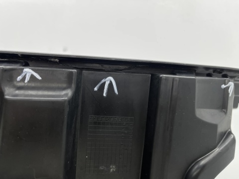 Pas przedni Citroen C4 Picasso II SpaceTourer 13-19r. wzmocnienie górne mocowanie atrapy osłona pasa plastikowa 9676051877