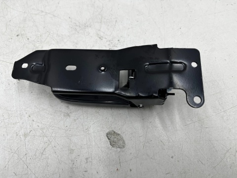 Klamka Kia Bongo K2500 K2700 K3000 3 III 04r.- lewa przednia wewnętrzna rączka 826104e000gw