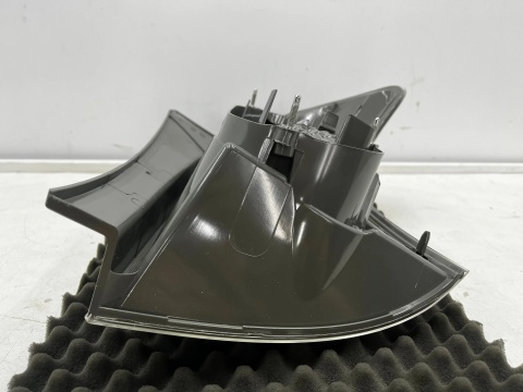 Lampa Toyota Corolla Verso II 04-07r. E121 NOWA lewa tylna EU Oryginalna w błotnik lewy tył 81561-0f020