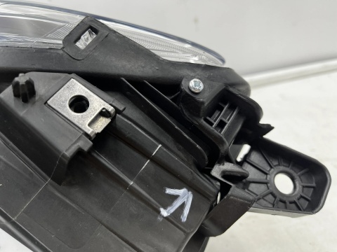 Lampa reflektor Citroen Berlingo III IV 18-23r PRAWA przednia EU 9816824780