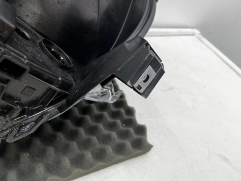 Lampa reflektor Toyota ProAce Expert Jumpy Scudo Ulysse Vivaro C Life 23r.- LIFT EU prawa przednia Europa 9847197880