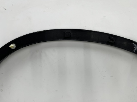 Listwa BMW X1 F48 15-22r. lewy przedni rant nadkola błotnika zderzaka nakładka lewy przód 7332337