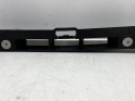 Ślizg Opel Meriva B 10-17r. tylne środkowe mocowanie zderzaka wspornik uchwyt tył ORYGINALNY 13268261