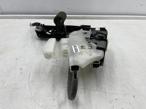 Zamek drzwi Mercede CLS W218 C218 10-18r. prawy przedni zamek drzwi 4 pin a2047203035